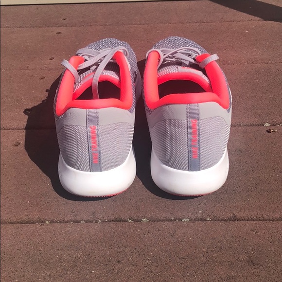 Nike Flex TR 17 Training Sneaker - Picture 3 of 8